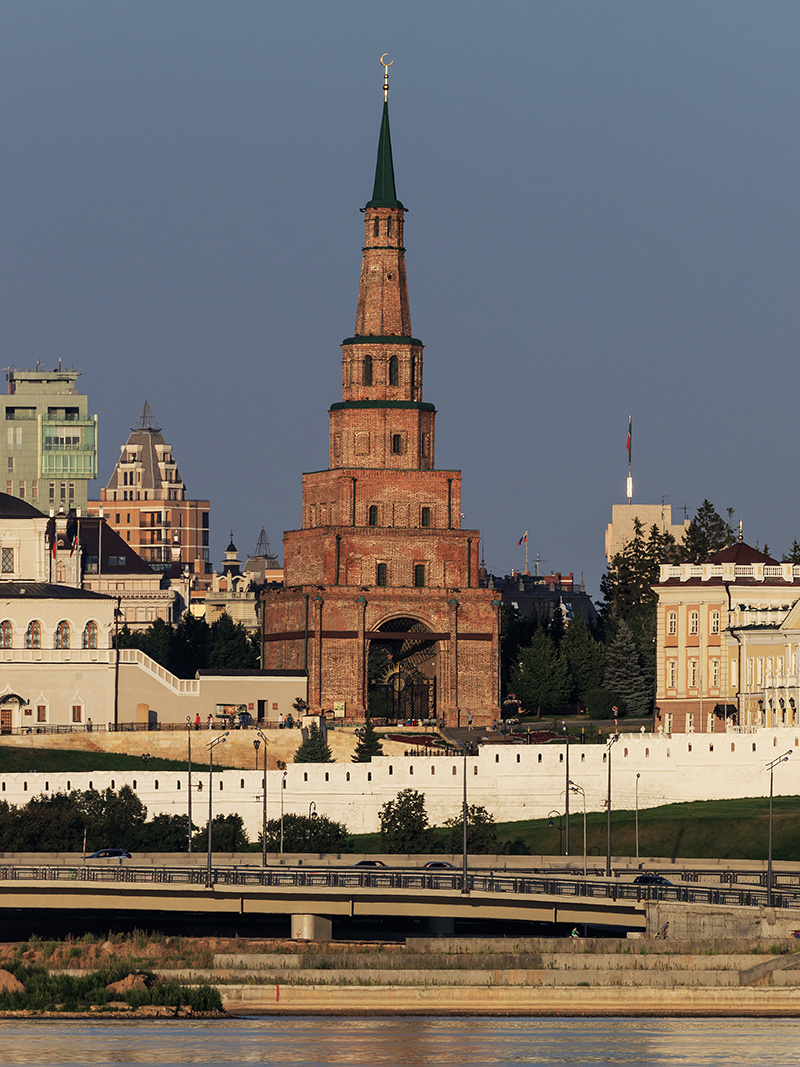Kazan_Kremlin_Soyembika_Tower_08-2016_img2