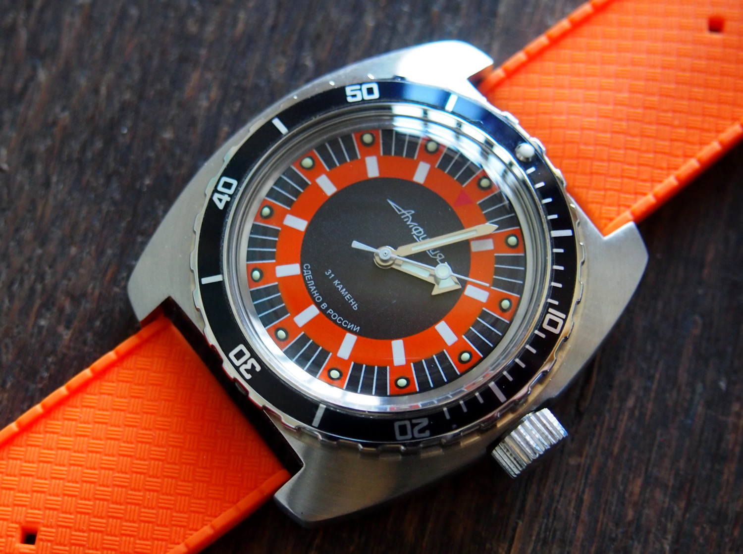 Vostok Amphibia SE150L07 Orange – 2416B